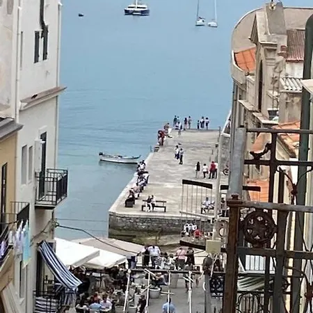 아파트 Blue Sea House 체팔루