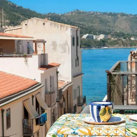 Blue Sea House Apartment *